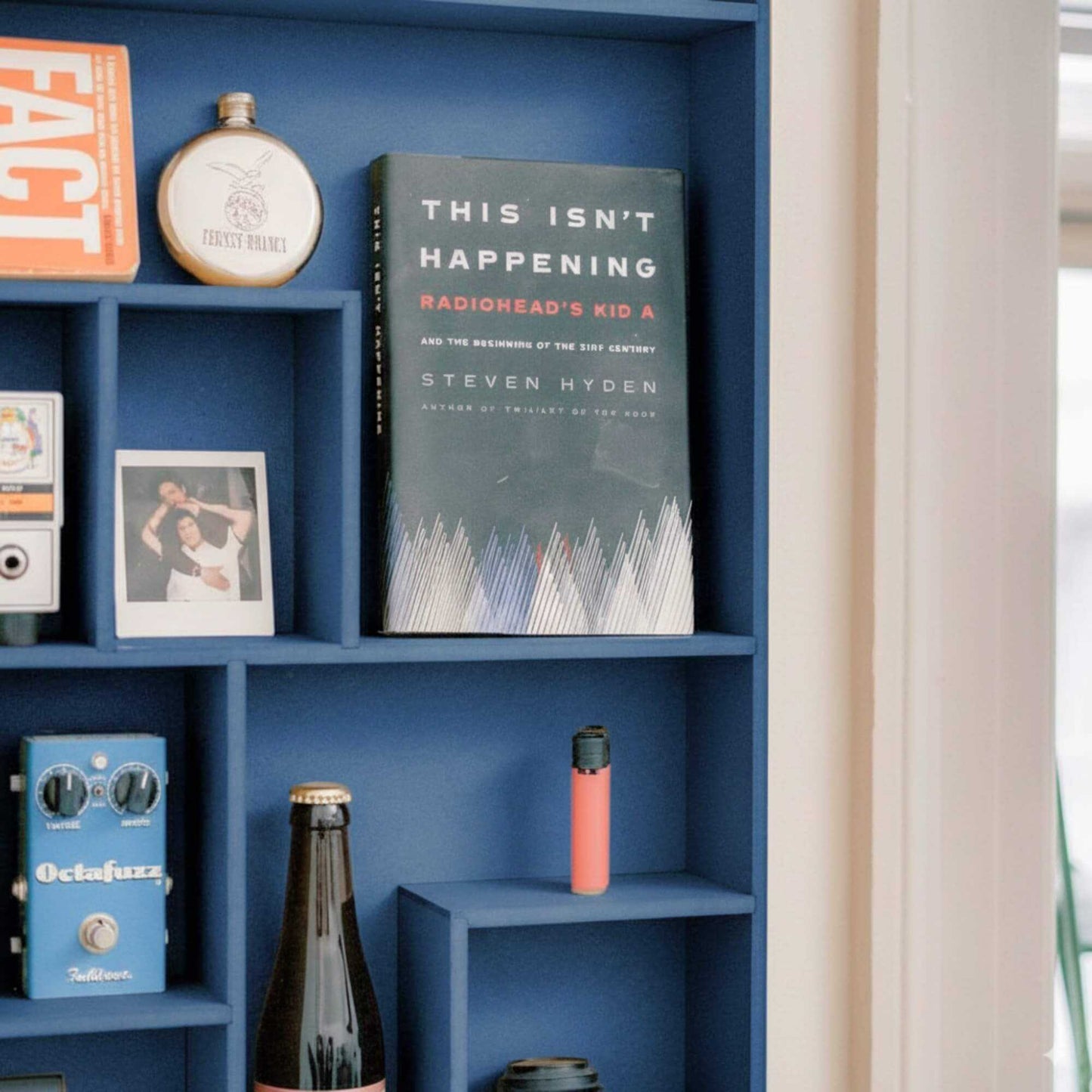 NicNac Tall – Timeless Box Shelf - Quirky Moose