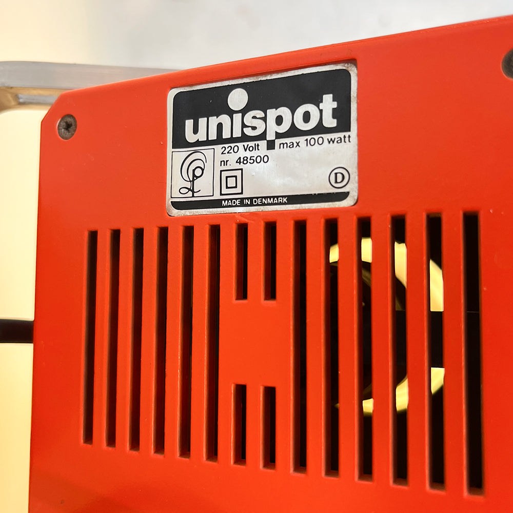 Outlet: Louis Poulsen Unispot Lamp