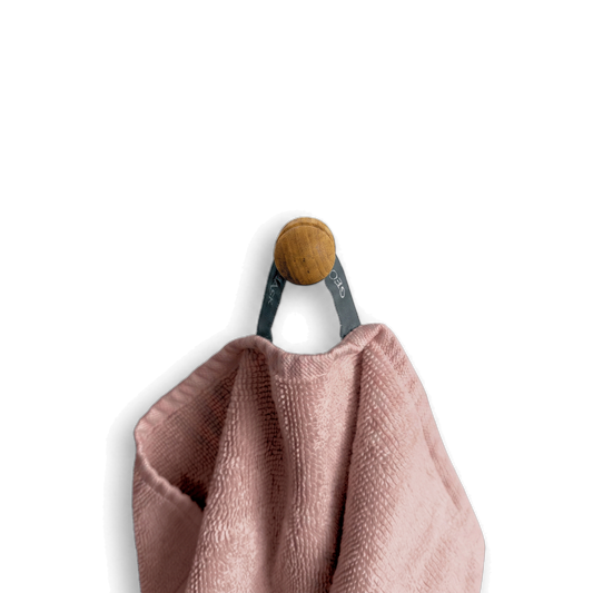 Anchor solid oak wall hook packshot with rose towel on transparent background
