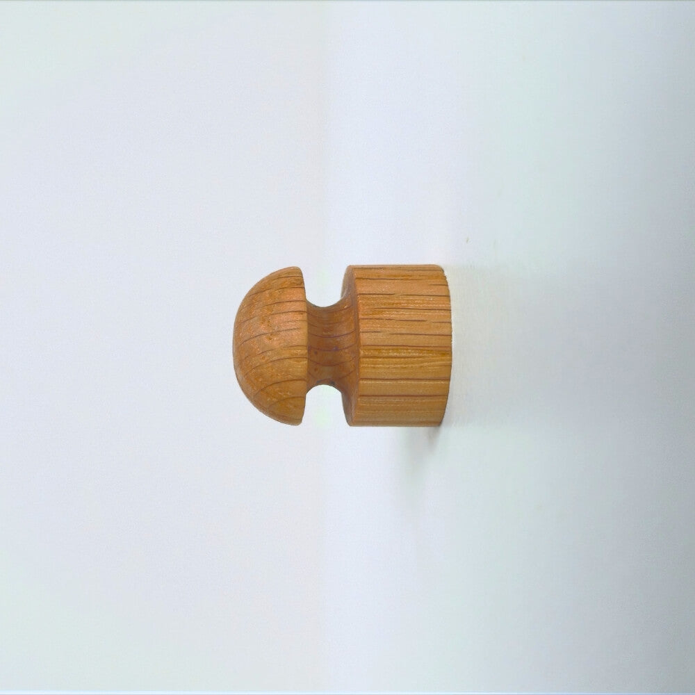 Anchor – Oak Wall Hook: A stylish hold for your essentials