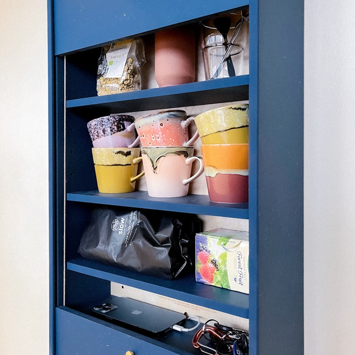 Flacher Hängeschrank – nur 14 cm tief