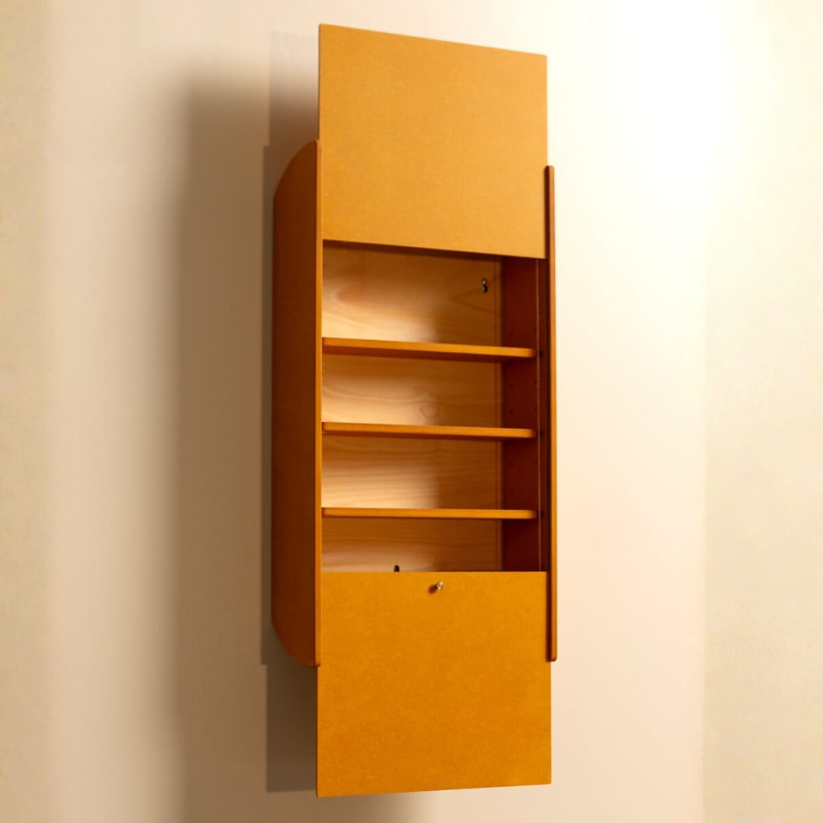 Balance — Platsbesparande väggskåp